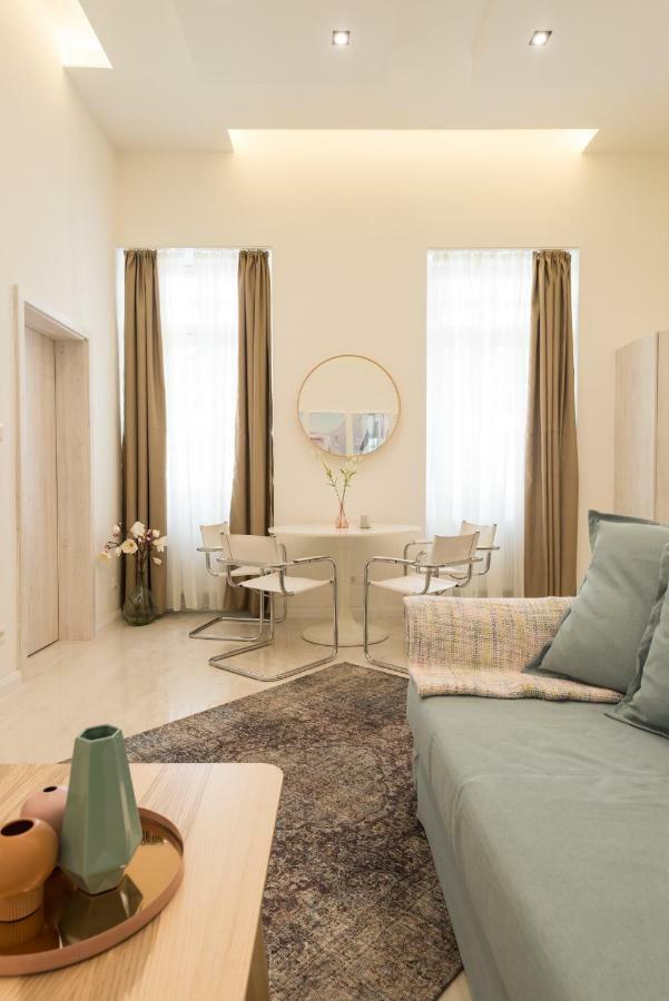 Apartment Kertesz Design