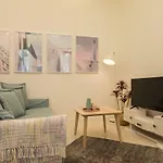 Kertesz Design Apartment