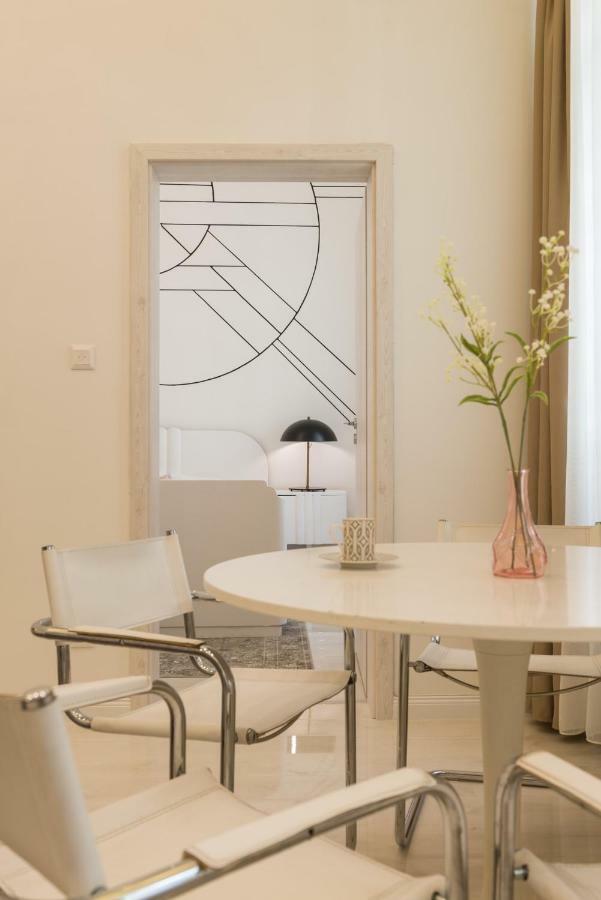 Kertesz Design Apartment *